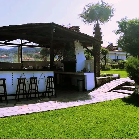 Апартаменты Ilia's House *